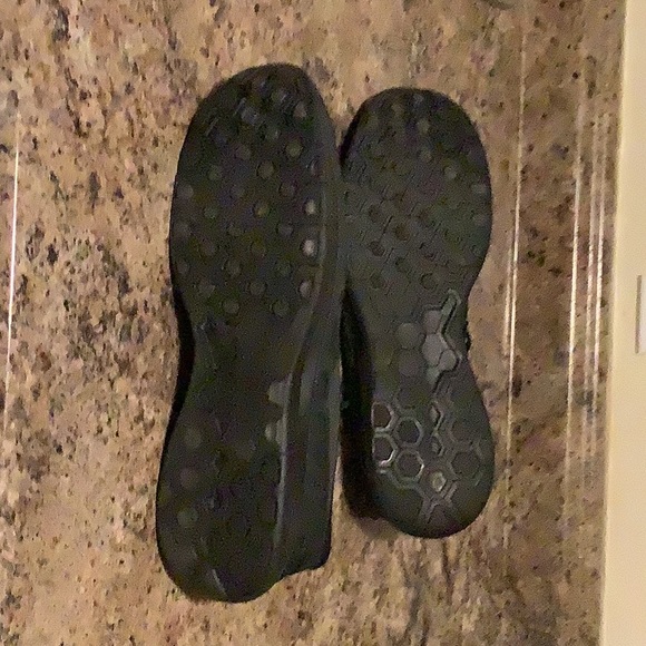 Running - Picture 5 of 5